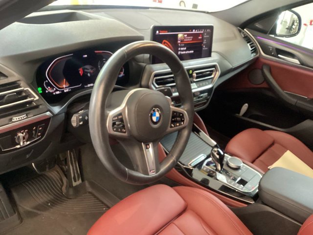 Used 2025 BMW X4 xDrive30i w/ Premium Package AWD/4WD image 10