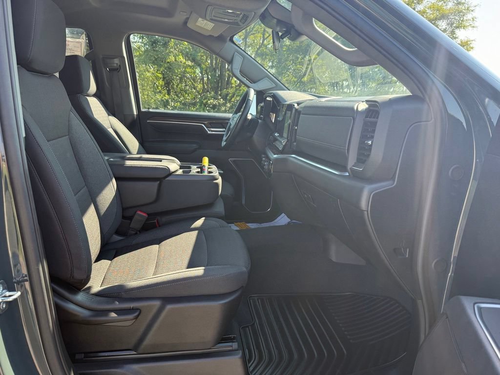 Used 2026 Chevrolet Silverado 1500 LT AWD/4WD image 20
