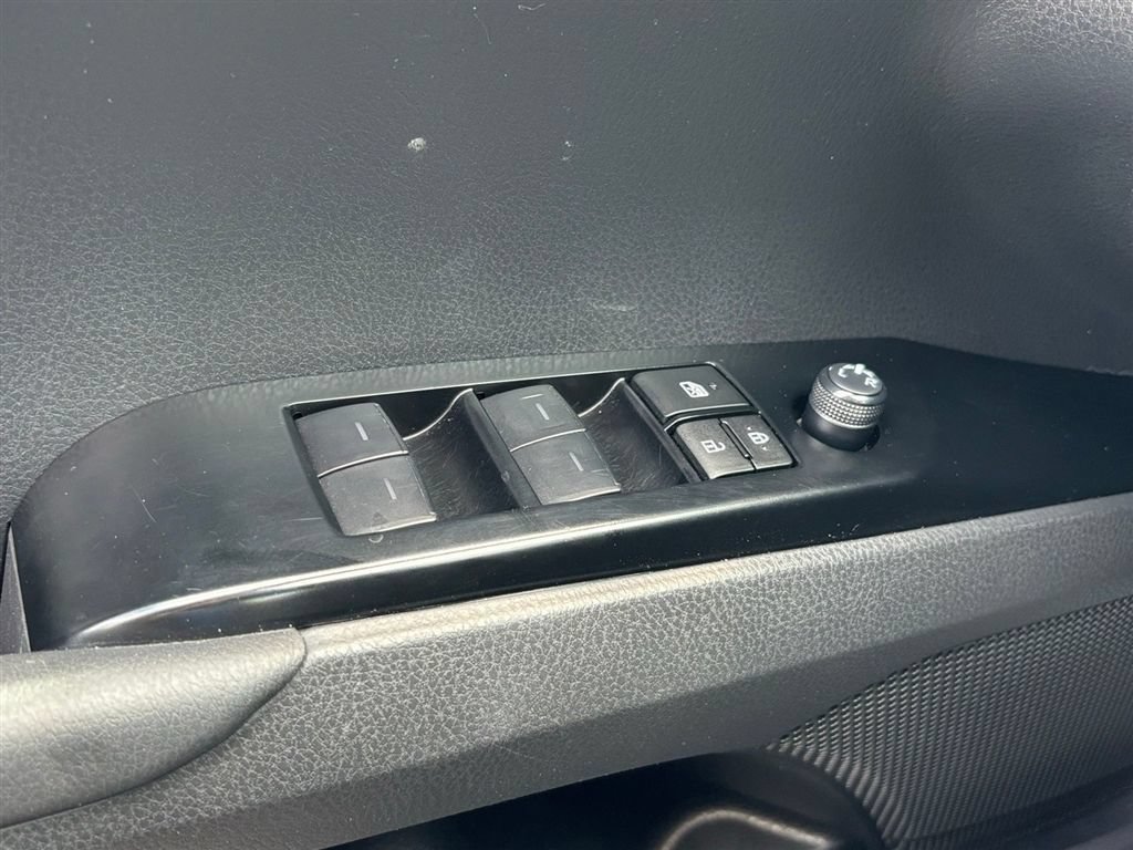 Used 2025 Toyota Camry LE FWD image 13