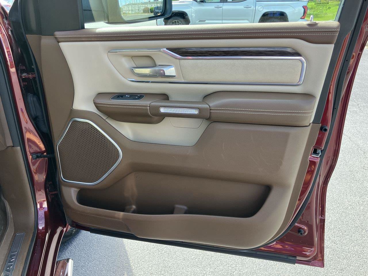 Used 2020 RAM 1500 Laramie AWD/4WD image 39