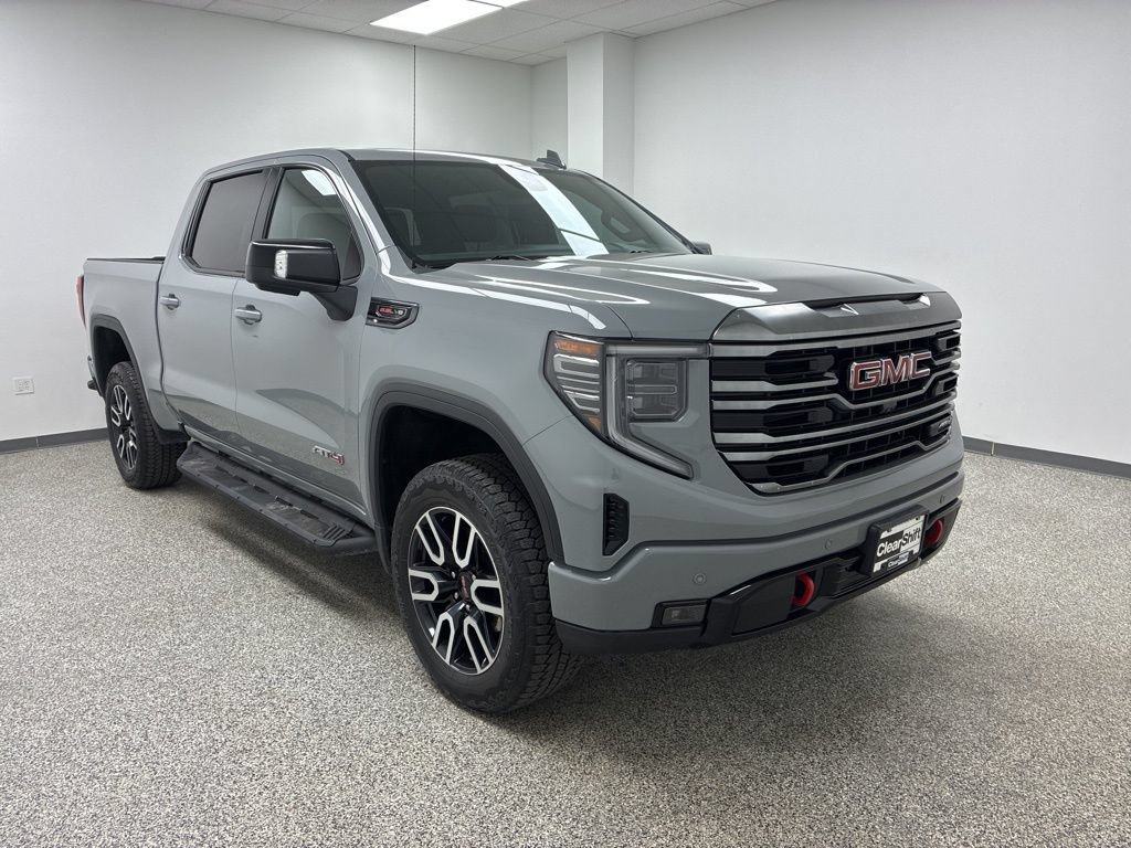 Used 2024 GMC Sierra 1500 AT4 w/ Technology Package AWD/4WD image 2