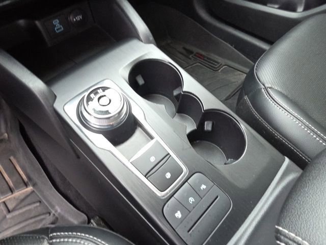 Certified 2022 Ford Escape Titanium w/ Class II Trailer Tow Package image 24