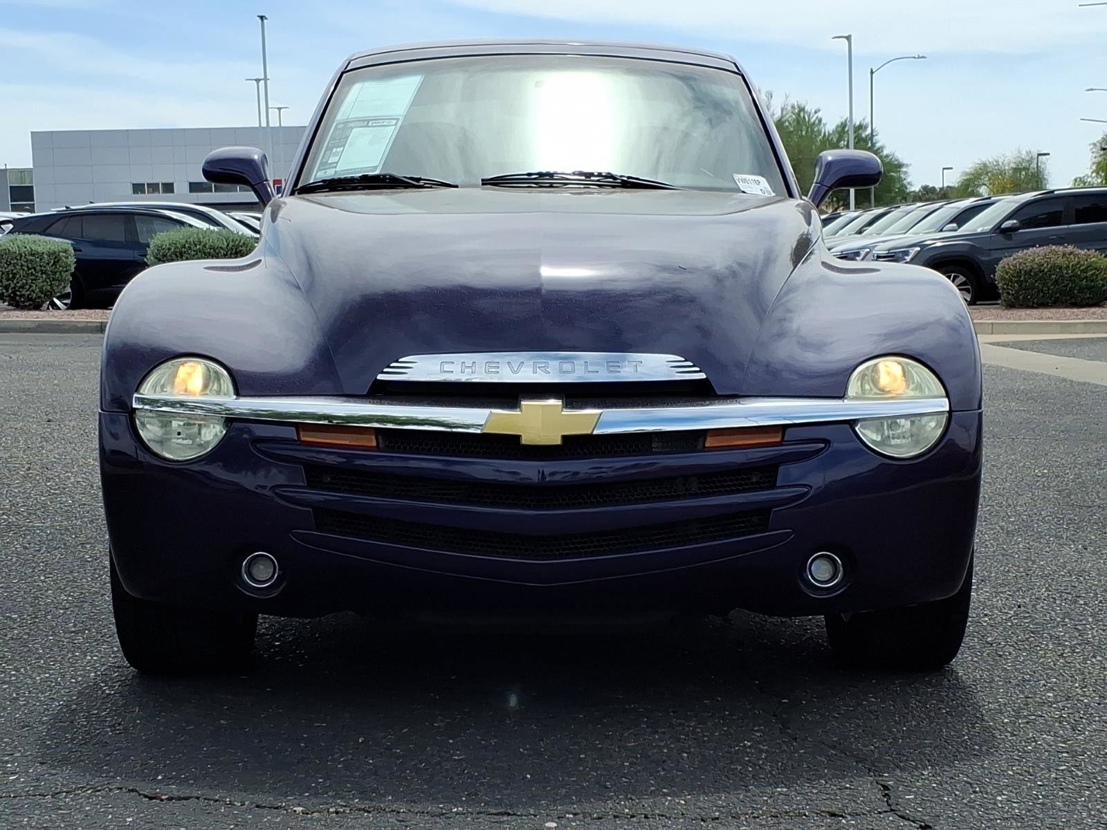 Used 2004 Chevrolet SSR w/ Preferred Equipment Group RWD image 2