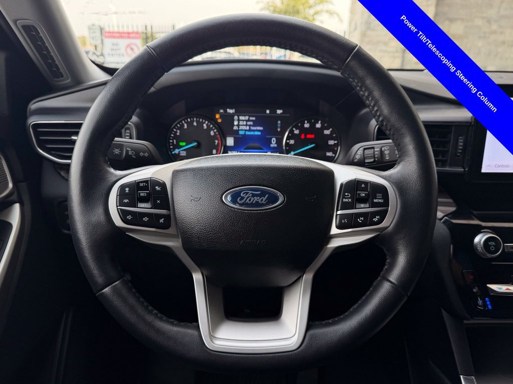 Used 2023 Ford Explorer Limited w/ Hybrid Equipment Group 310A AWD/4WD image 13