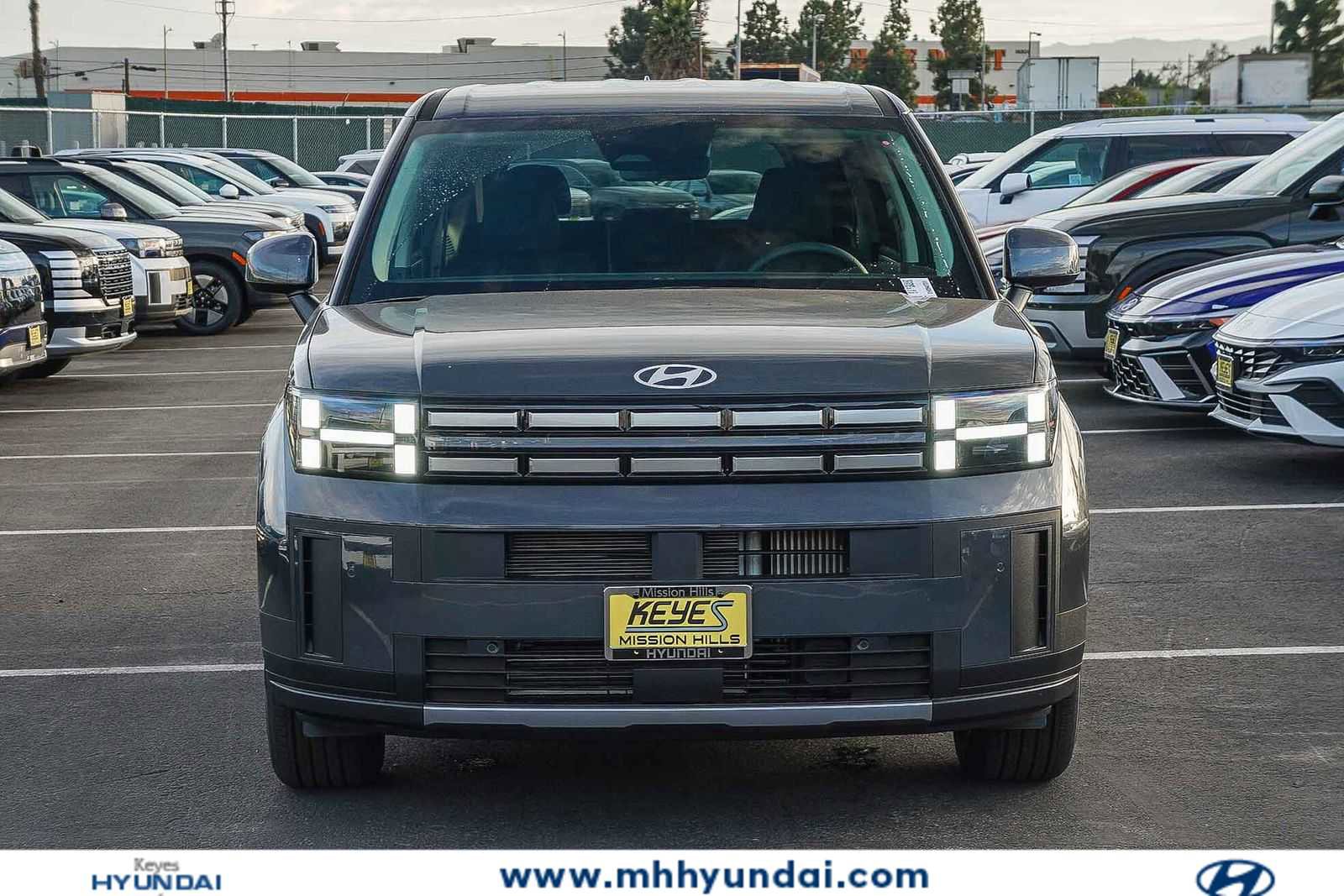 New 2026 Hyundai Santa Fe SE FWD image 2