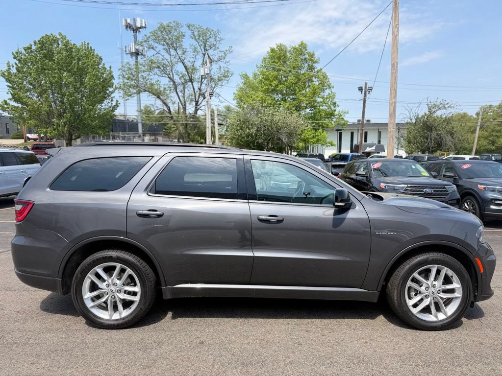 Used 2025 Dodge Durango R/T AWD/4WD image 11