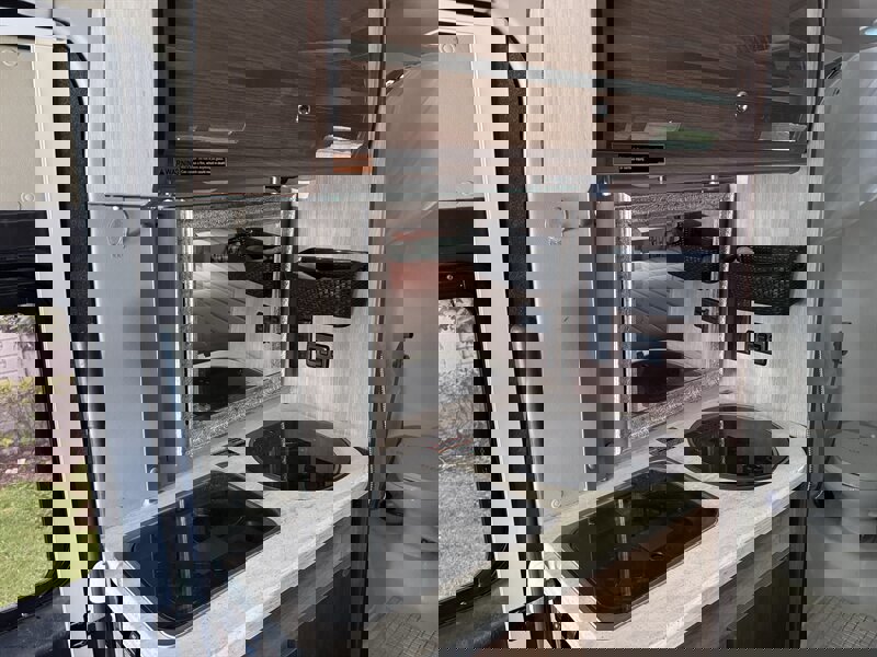 Used 2016 RAM ProMaster 3500 w/ Premium Appearance Group image 17