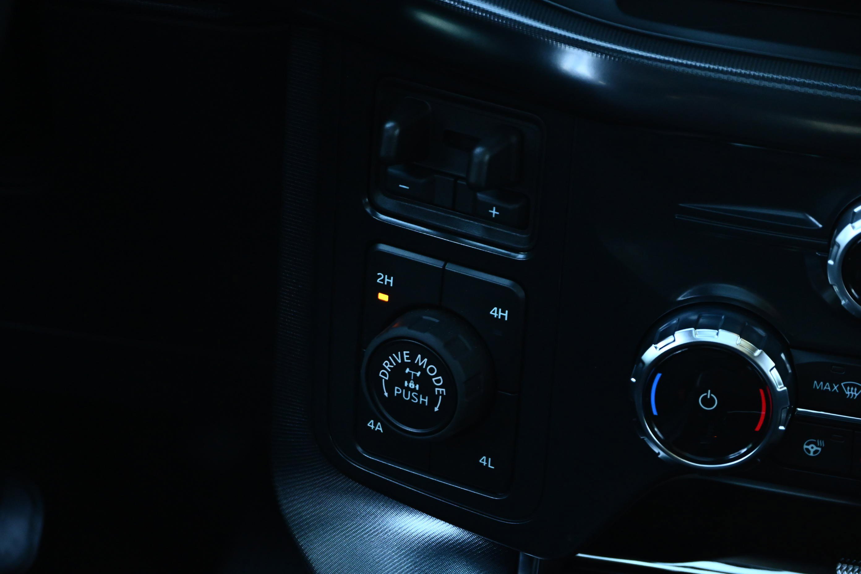 Used 2025 Ford F150 Raptor w/ Equipment Group 803A Raptor R image 23