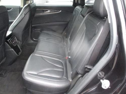 Used 2022 Lincoln Nautilus FWD w/ Premium Package image 6