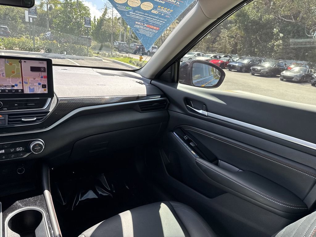 Used 2023 Nissan Altima 2.0 SR image 16