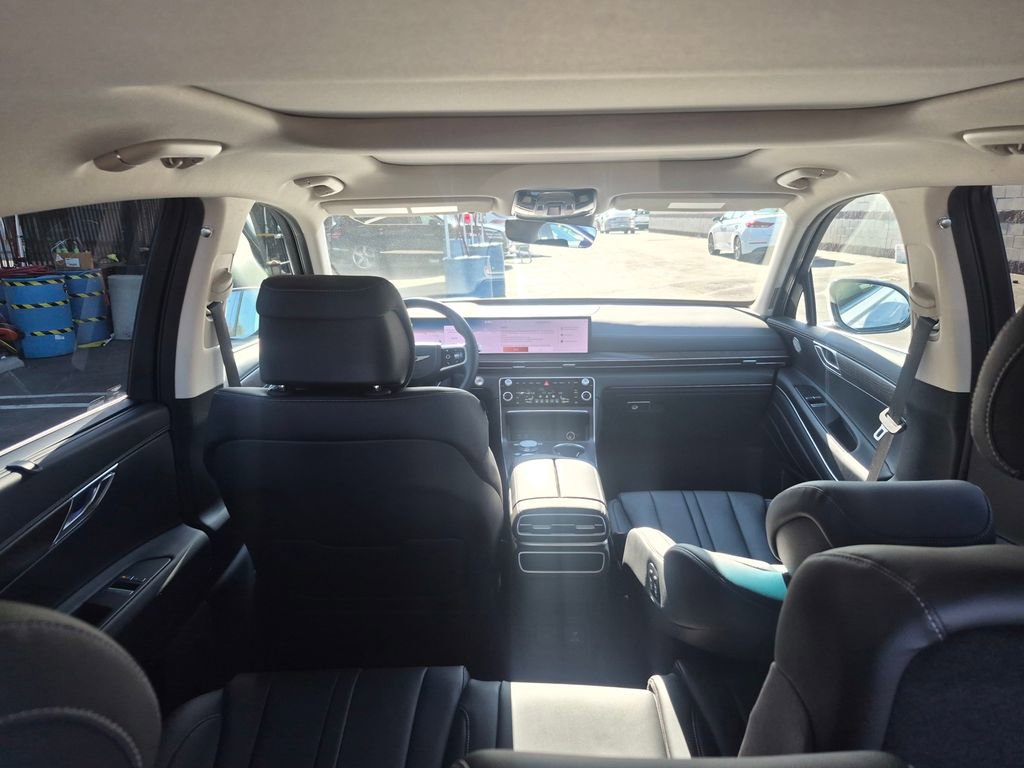 Used 2026 Genesis GV80 2.5T Select image 31