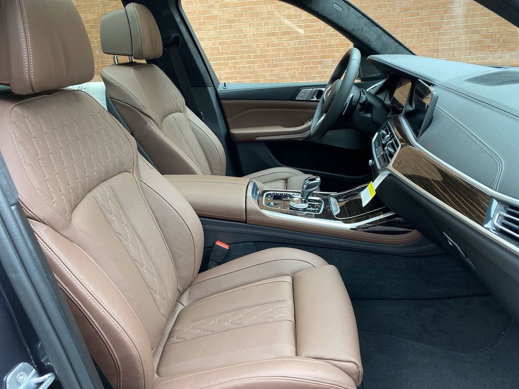 Used 2020 BMW X7 xDrive40i w/ M Sport Package image 51