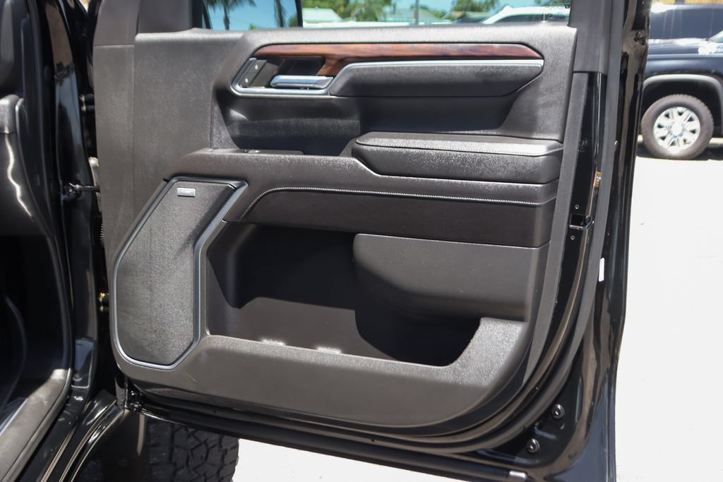 Used 2023 GMC Sierra 1500 SLT w/ SLT Premium Package AWD/4WD image 47