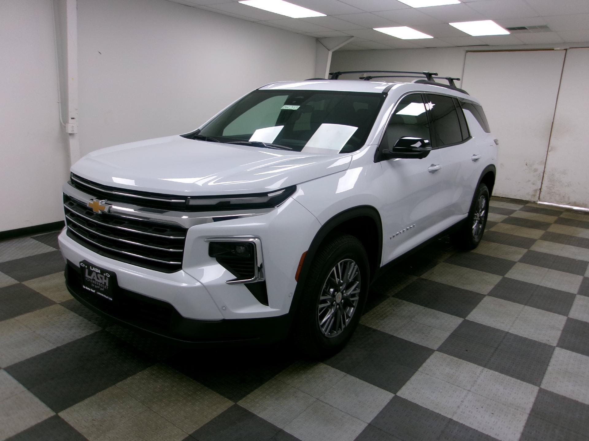 New 2026 Chevrolet Traverse LT w/ Enhanced Driving Package FWD image 1