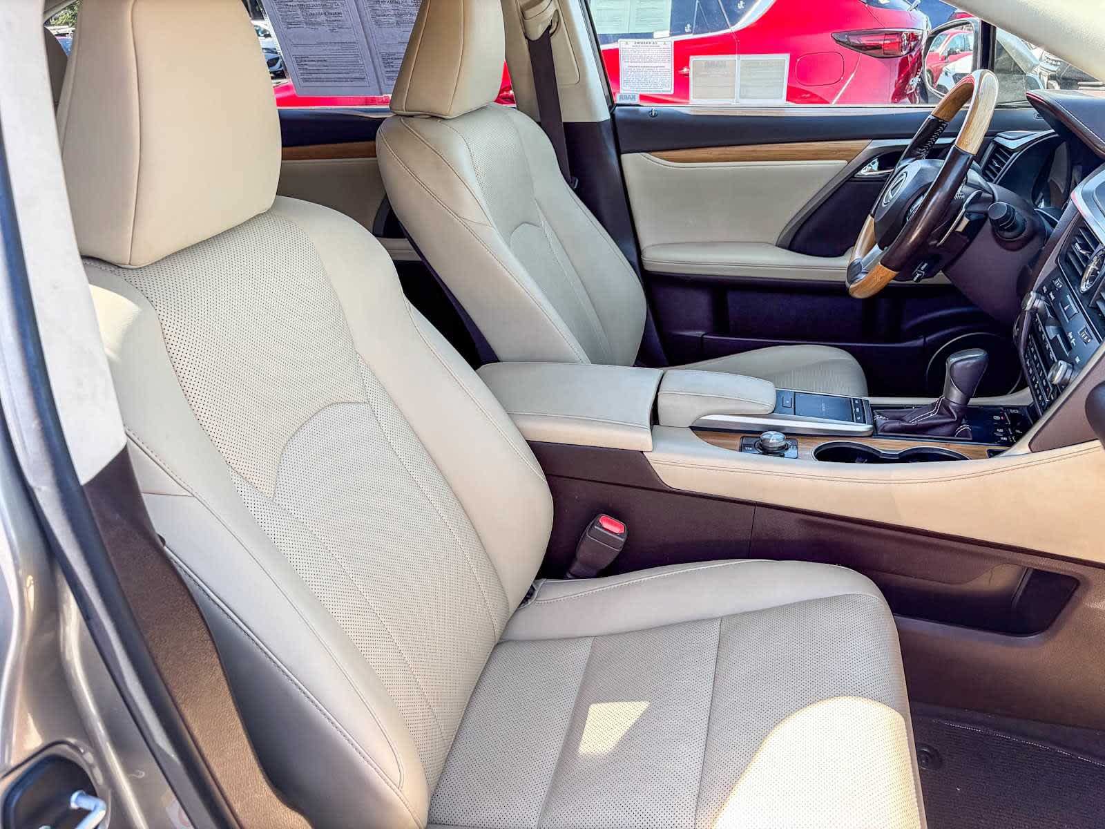 Used 2020 Lexus RX 350L FWD w/ Premium Package image 16