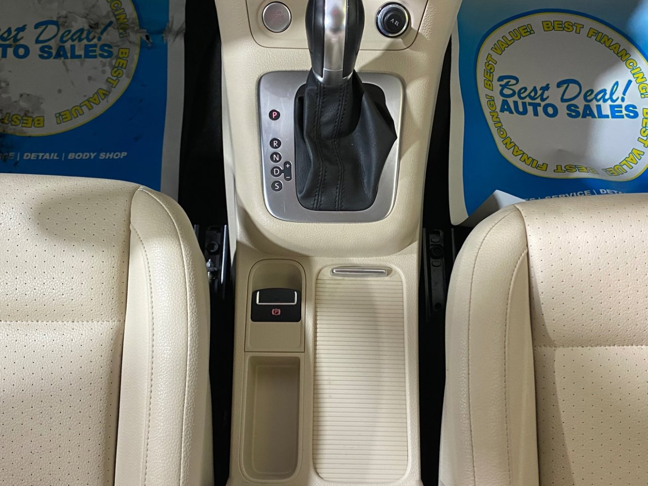 Used 2017 Volkswagen Tiguan Wolfsburg Edition image 16