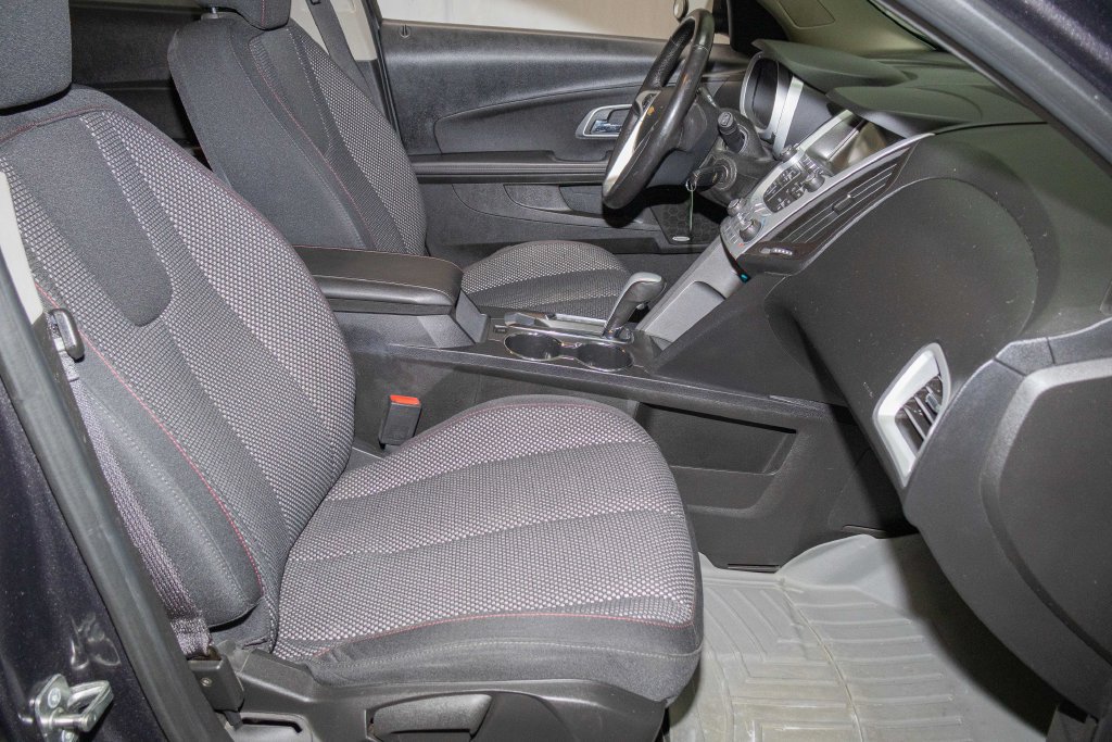 Used 2013 Chevrolet Equinox LT w/ Driver Convenience Package AWD/4WD image 14