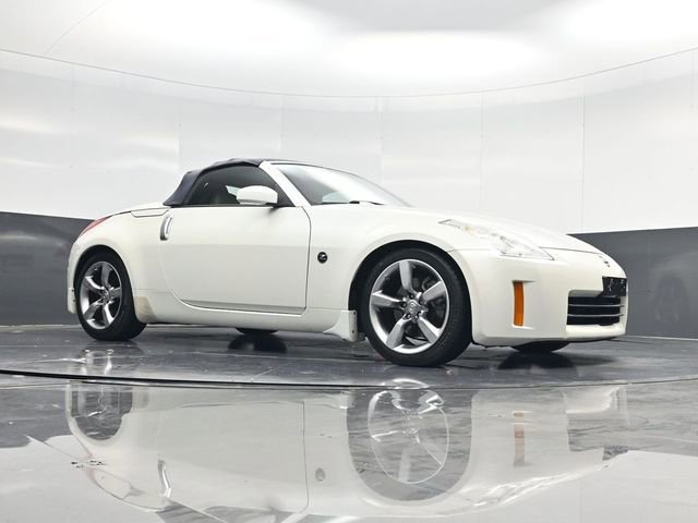 Used 2006 Nissan 350Z Touring image 38