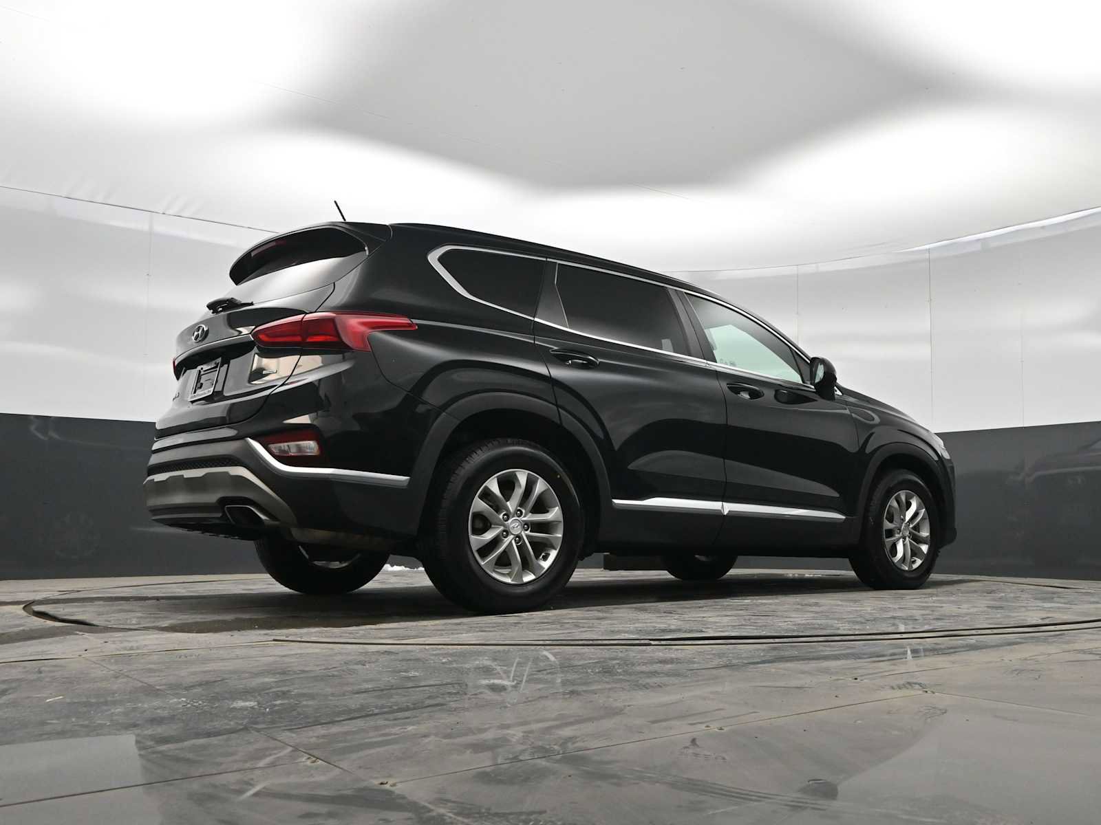 Used 2020 Hyundai Santa Fe SE image 39