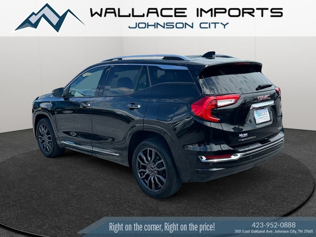 Used 2024 GMC Terrain Denali w/ Black Diamond Edition AWD/4WD image 3