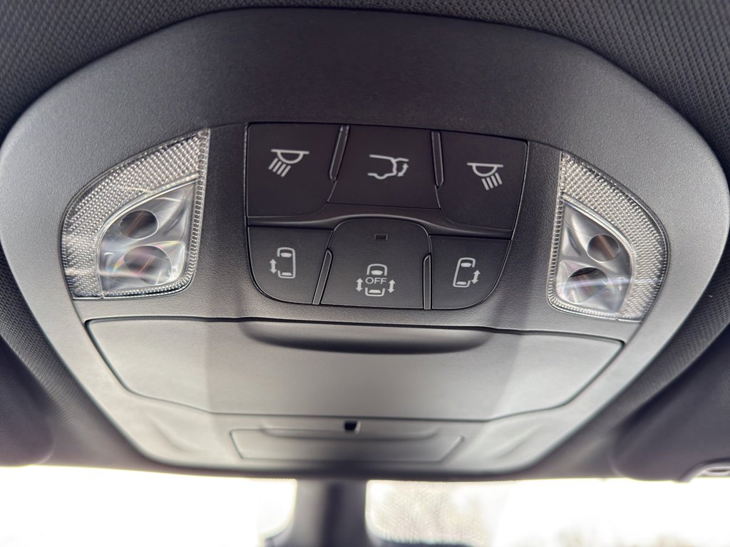 New 2026 Chrysler Pacifica Select image 22