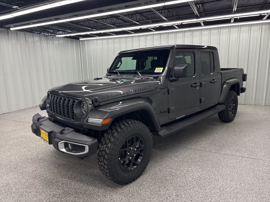 New 2026 Jeep Gladiator Sport AWD/4WD image 2