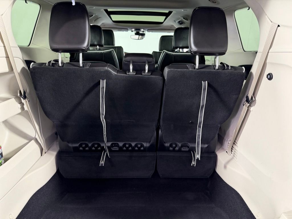 Used 2024 Chrysler Pacifica Limited image 29