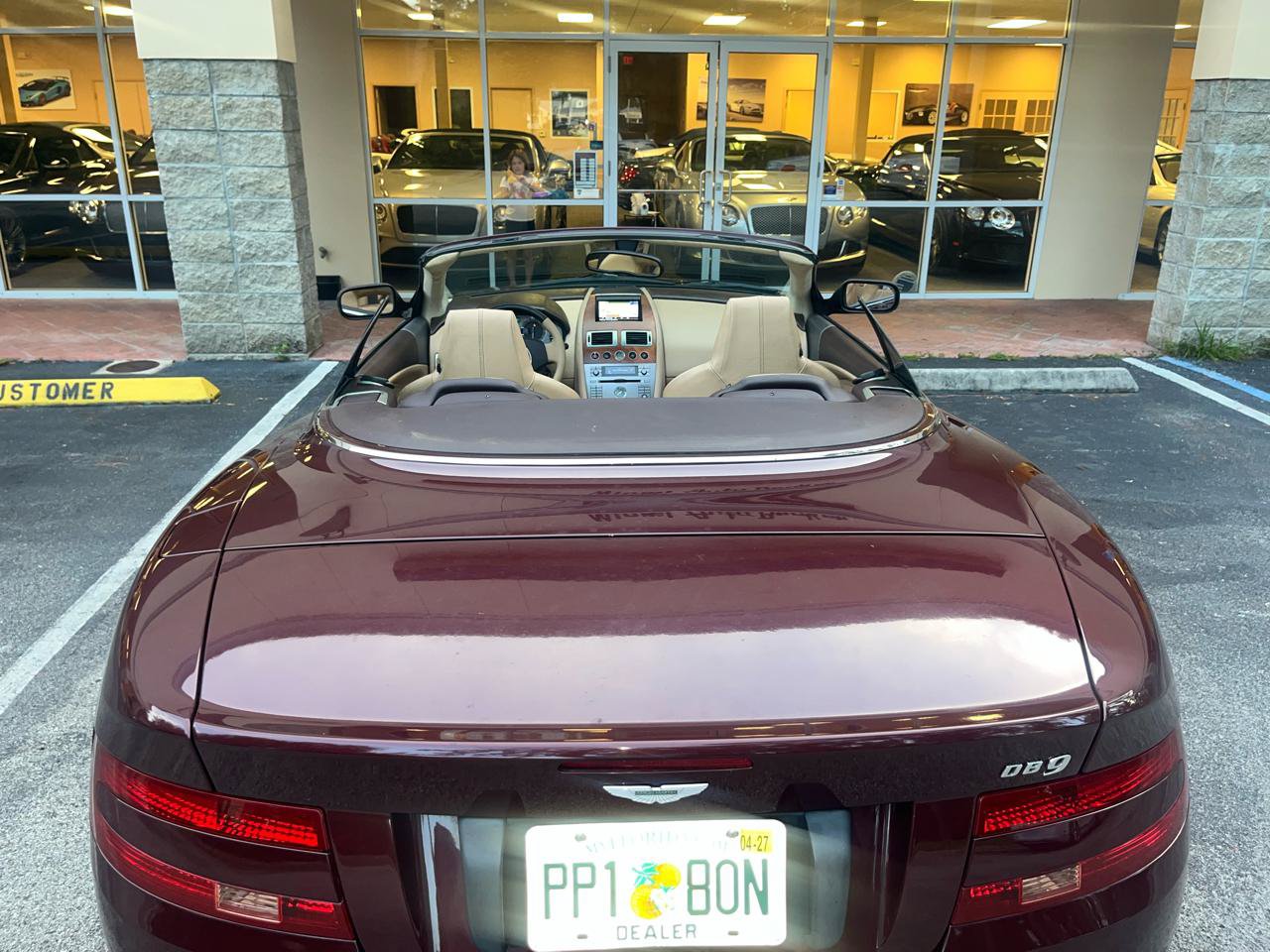 Used 2007 Aston Martin DB9 Volante RWD image 7