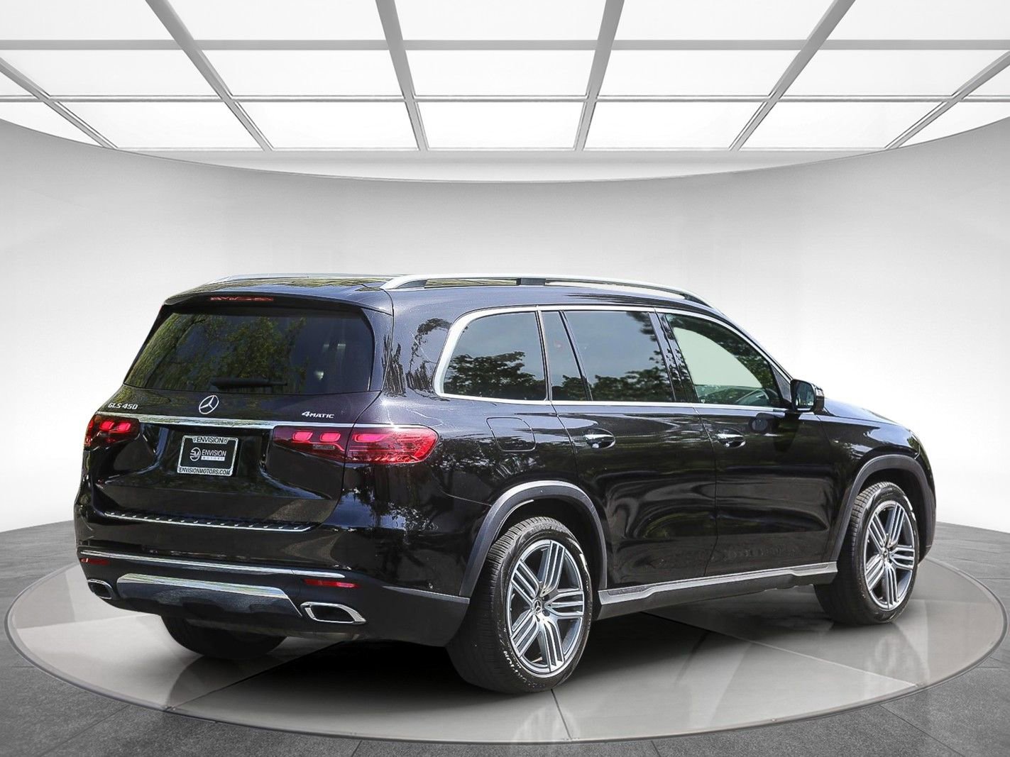 Used 2025 Mercedes-Benz GLS 450 4MATIC image 4