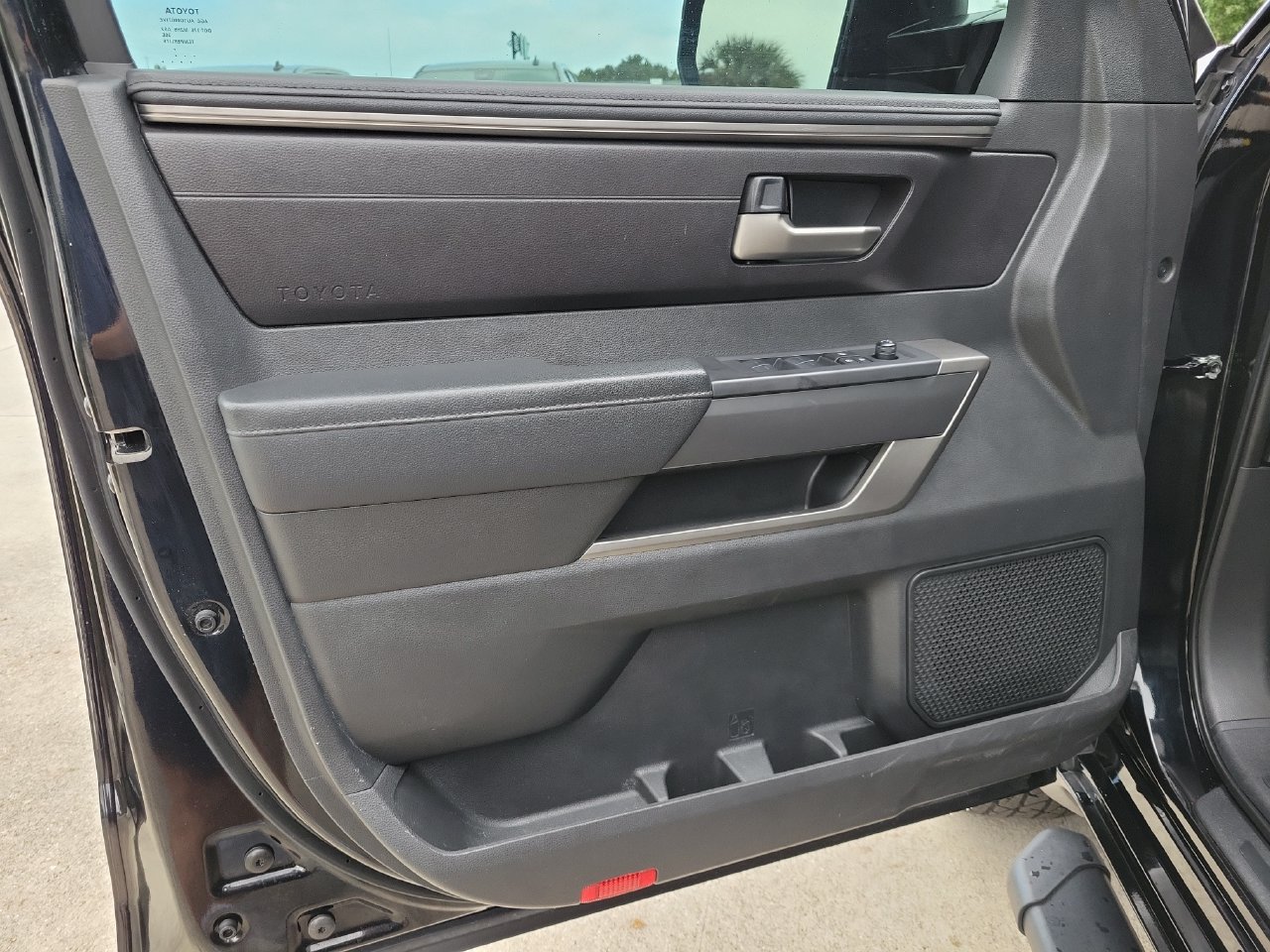 Used 2024 Toyota Tundra SR5 w/ SR5 Convenience Package AWD/4WD image 15