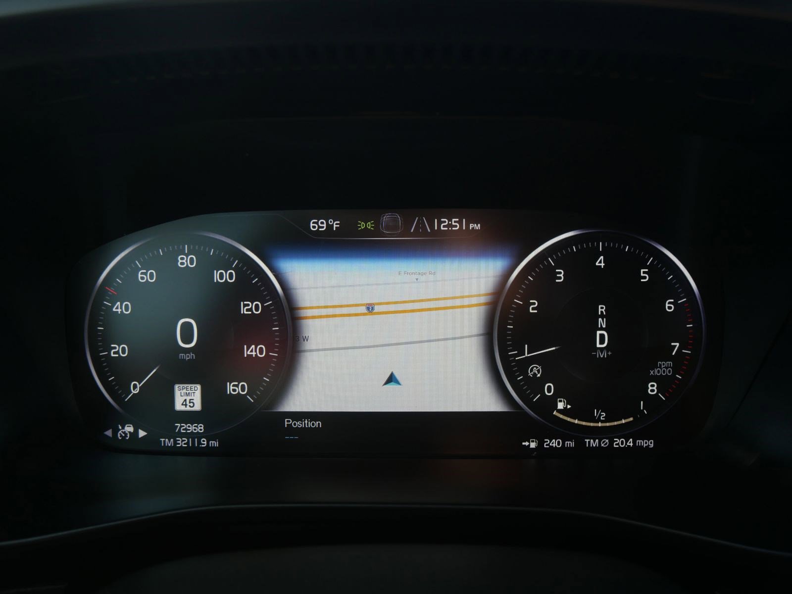 Used 2019 Volvo XC40 T5 Momentum image 17