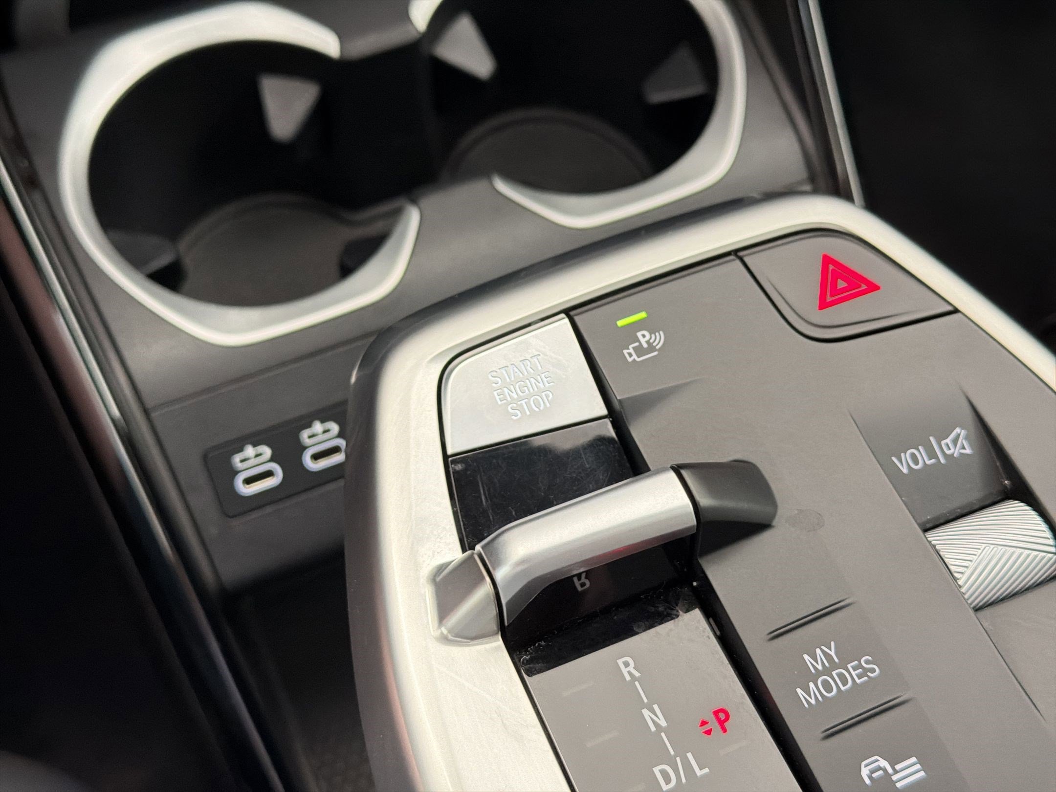 Used 2025 BMW X1 xDrive28i w/ Technology Package image 26