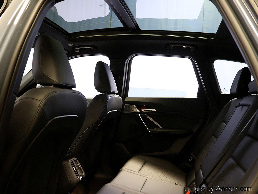 Used 2025 BMW X1 xDrive28i w/ Premium Package image 13