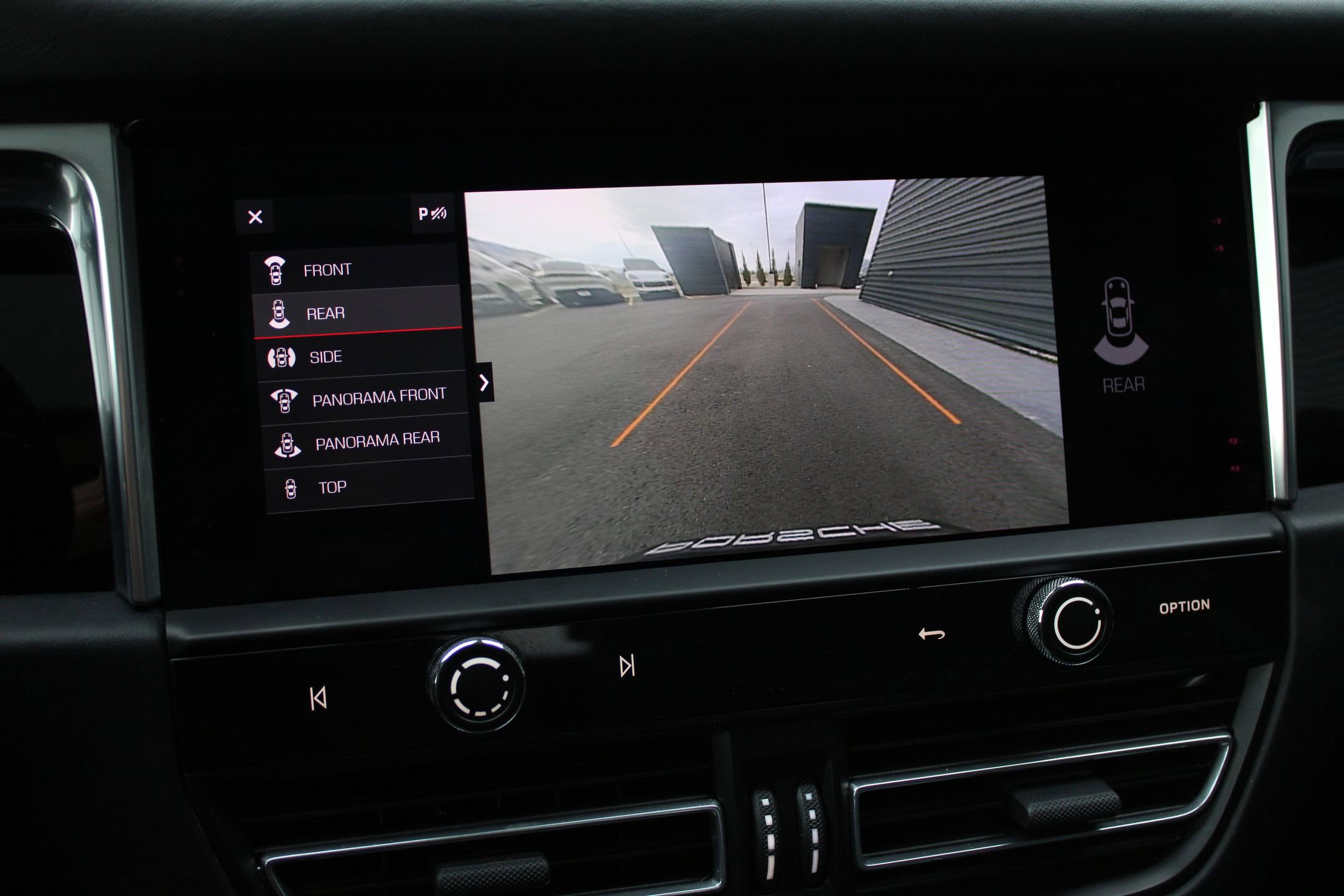 Certified 2023 Porsche Macan S image 19