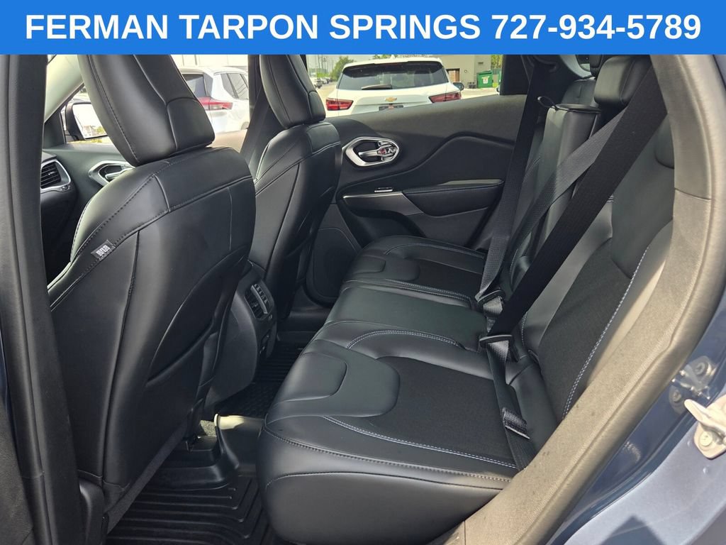 Used 2020 Jeep Cherokee Latitude Plus FWD image 14