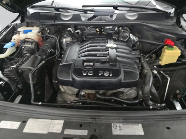 Used 2012 Volkswagen Touareg VR6 AWD/4WD image 13