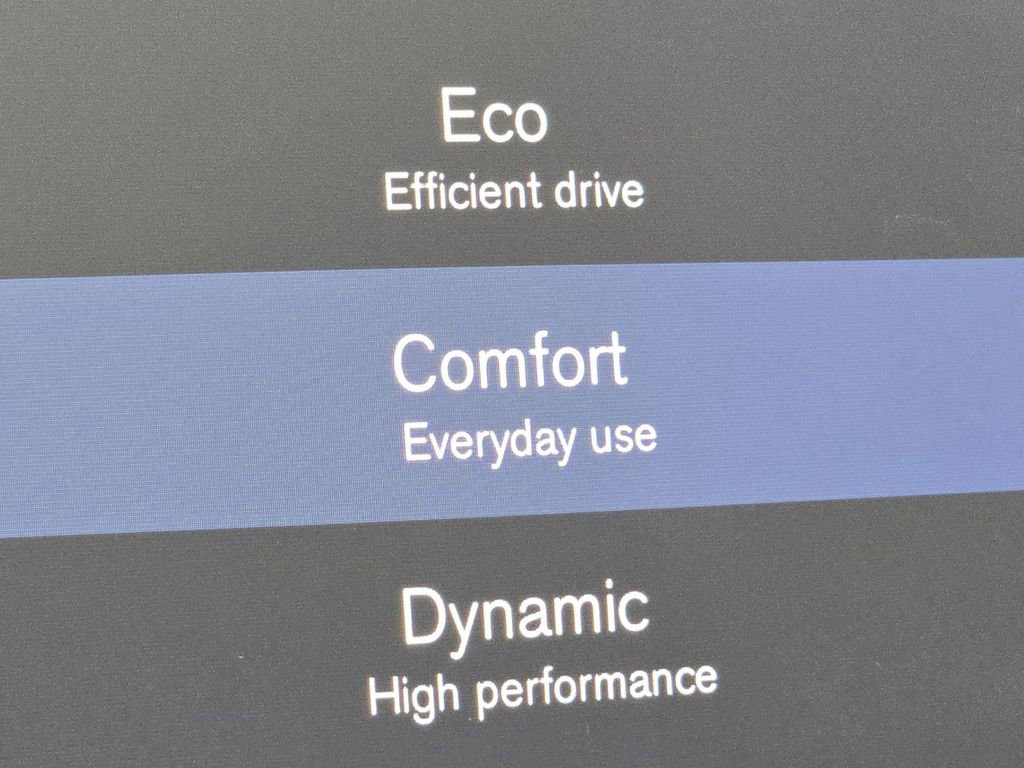 Used 2019 Volvo S60 T6 Momentum image 7