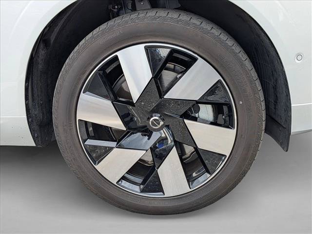 Used 2025 Volvo XC60 T8 Plus w/ Protection Package Premier AWD/4WD image 23