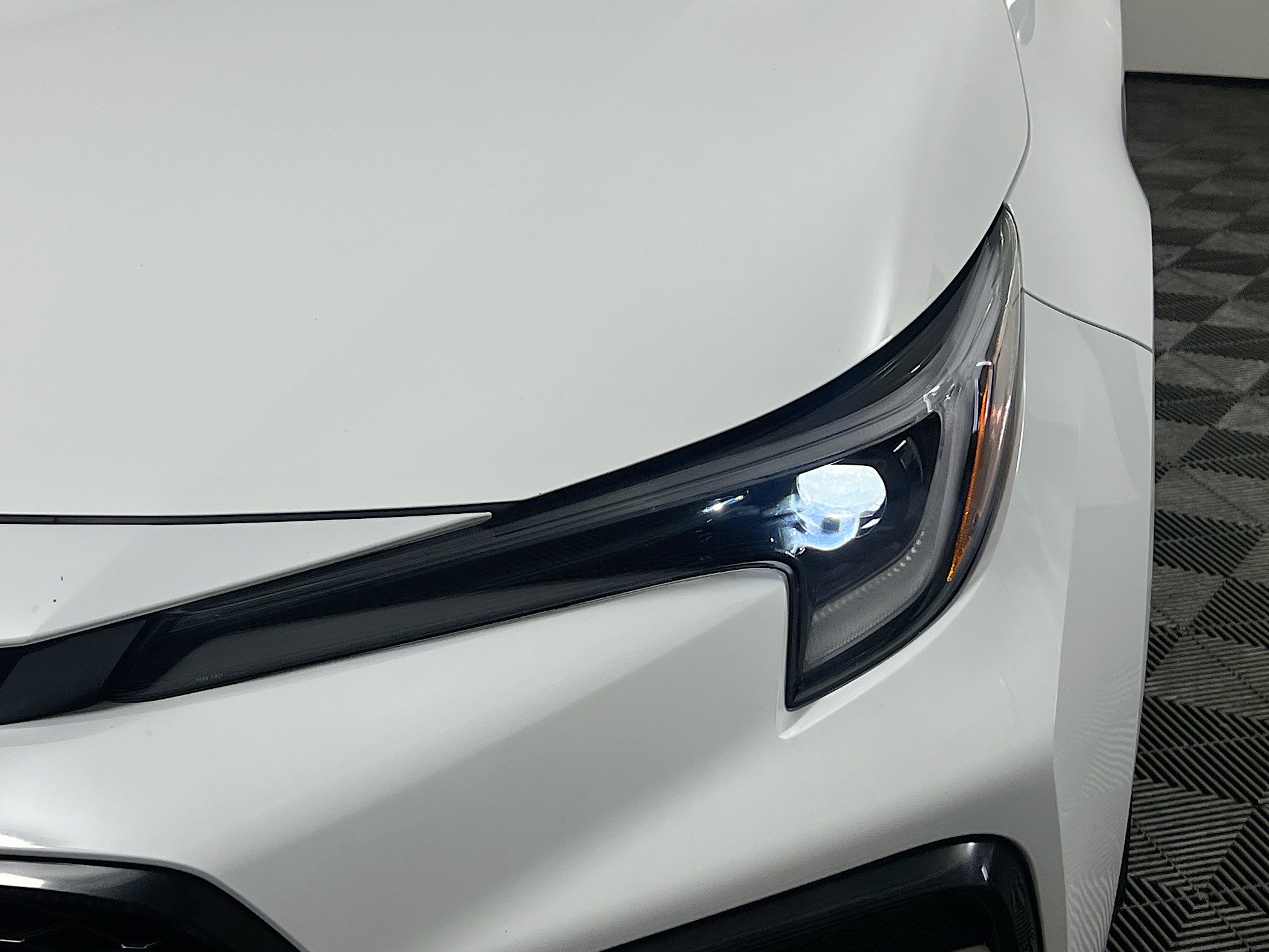 Used 2025 Toyota Corolla FX w/ Convenience Package FWD image 11