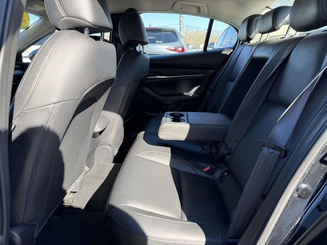 Used 2019 MAZDA MAZDA3 Sedan w/ Preferred Package image 8