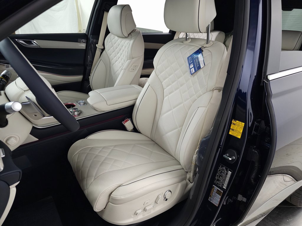 New 2025 Genesis GV80 3.5T Prestige image 12