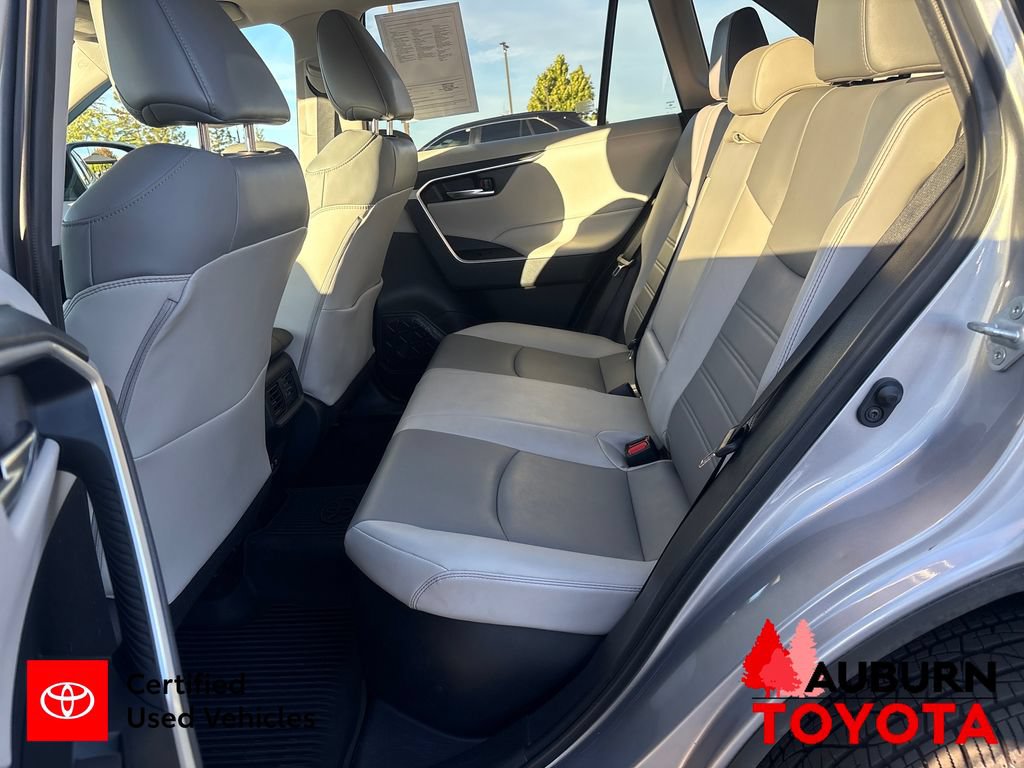 Certified 2021 Toyota RAV4 XLE Premium AWD/4WD image 26