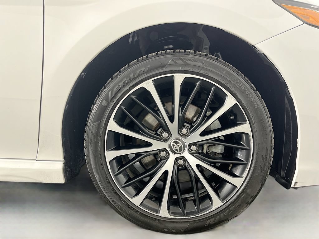 Used 2020 Toyota Camry SE FWD image 36