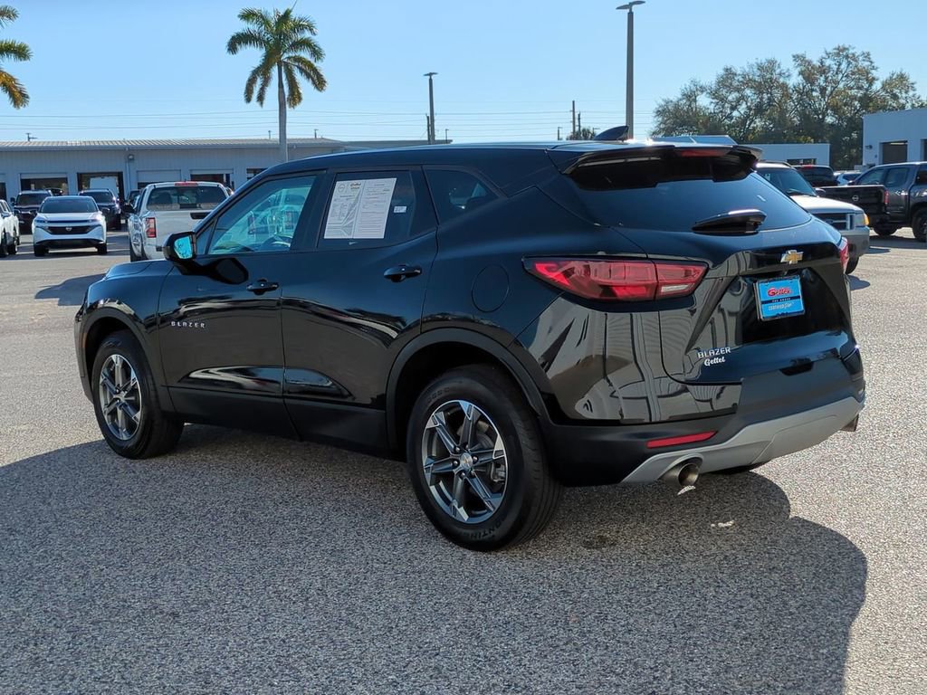 Used 2023 Chevrolet Blazer LT image 7
