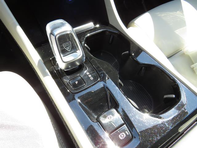 Used 2024 Volvo XC40 B5 Ultimate w/ Climate Package AWD/4WD image 15