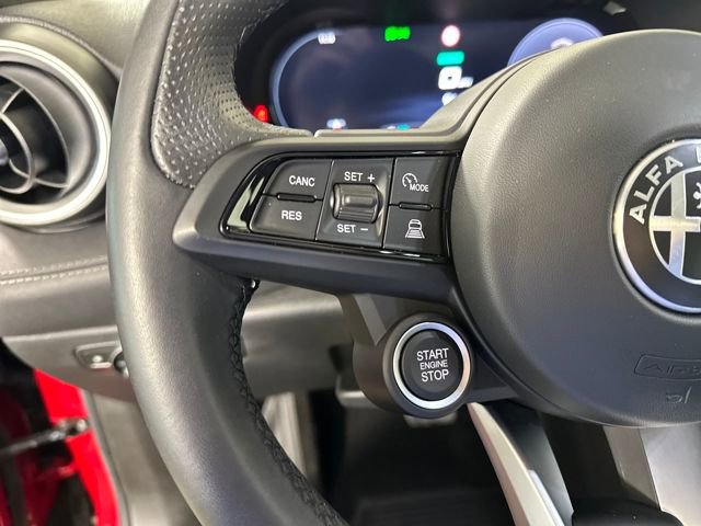 Used 2024 Alfa Romeo Tonale Ti w/ Premium Interior Package image 15