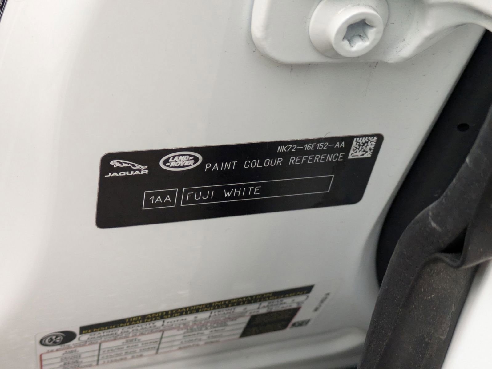 Used 2024 Jaguar E-PACE R-Dynamic SE image 25