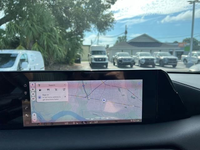 New 2025 Nissan Armada SL w/ Captain's Chari Seat Package image 25