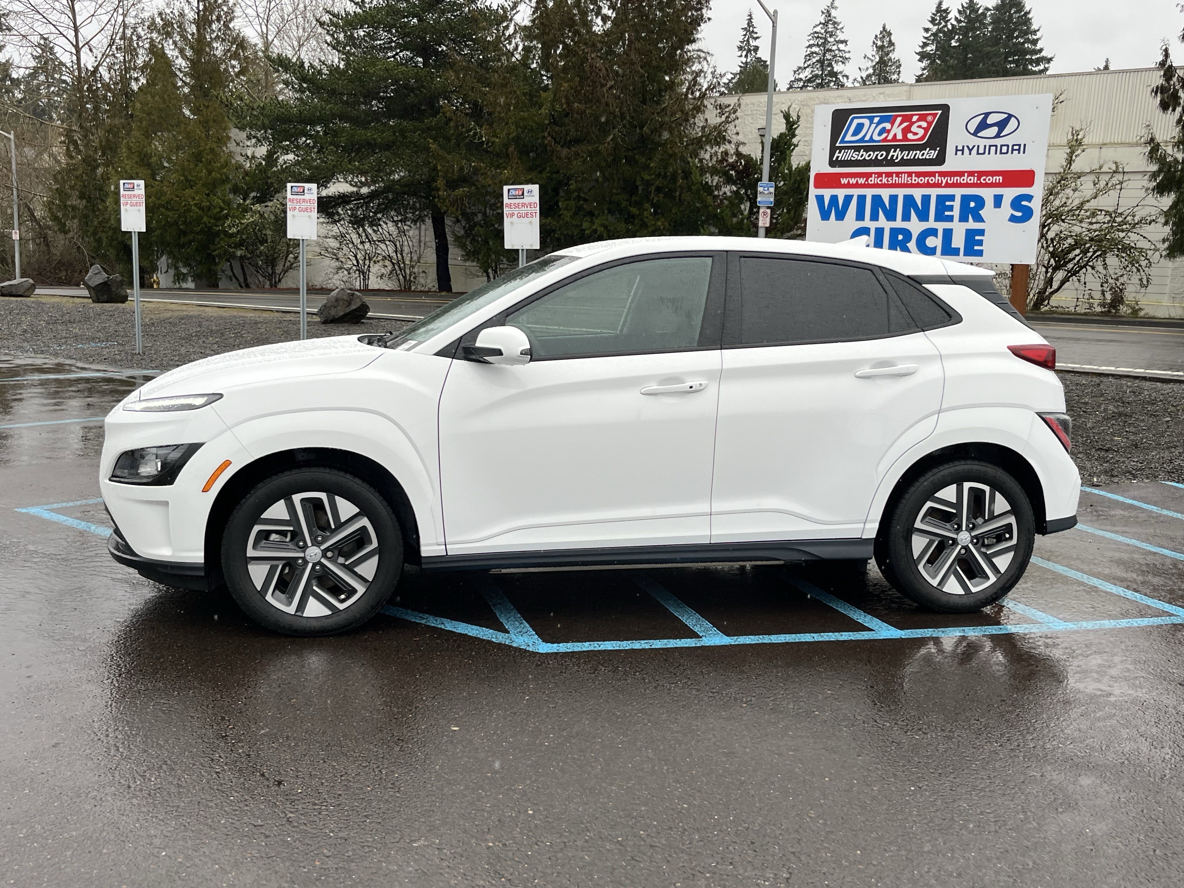 Certified 2023 Hyundai Kona SE image 2