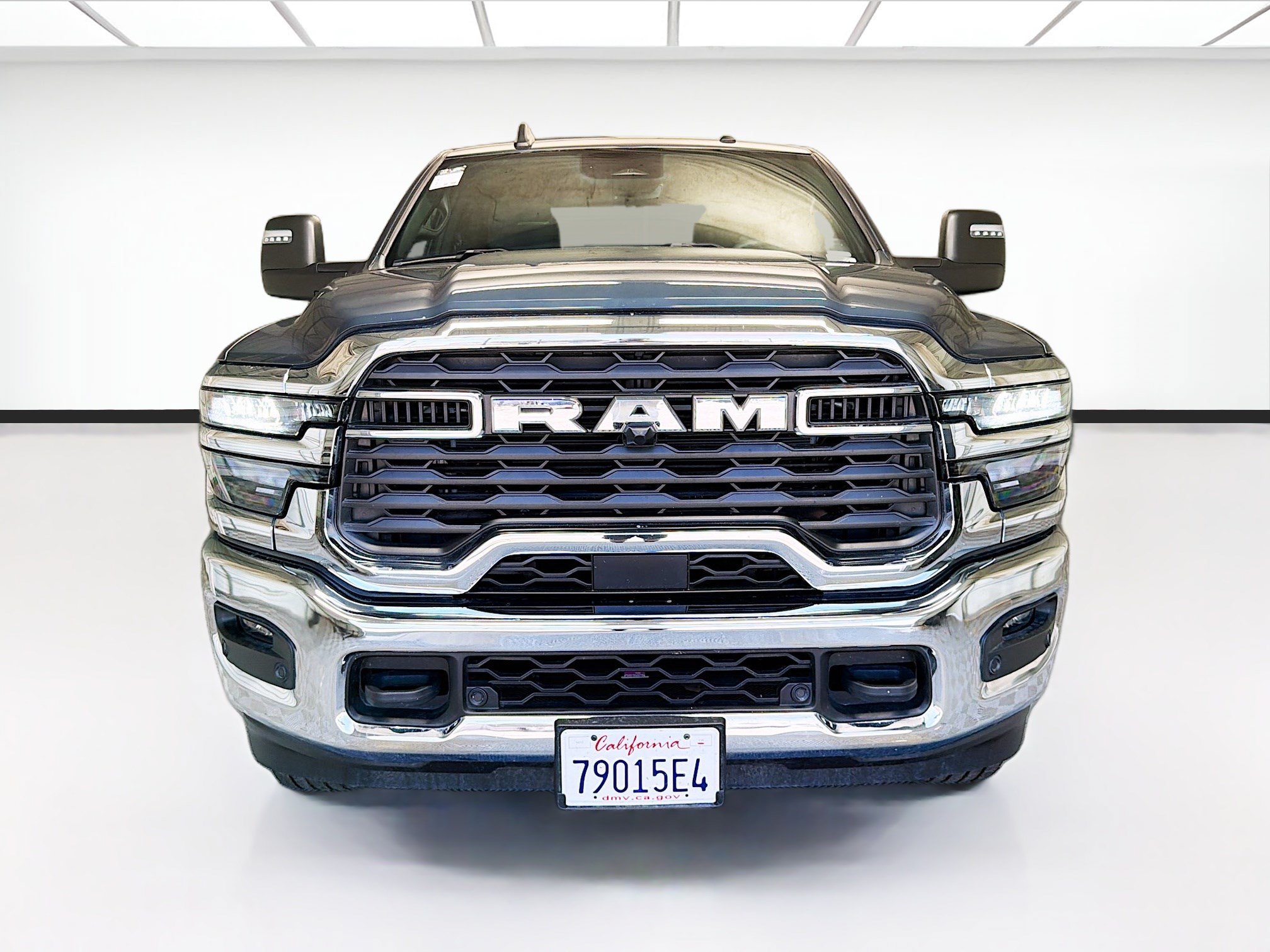Used 2025 RAM 2500 Big Horn AWD/4WD image 2